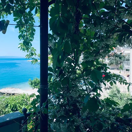 아파트 Sweet By The Sea *